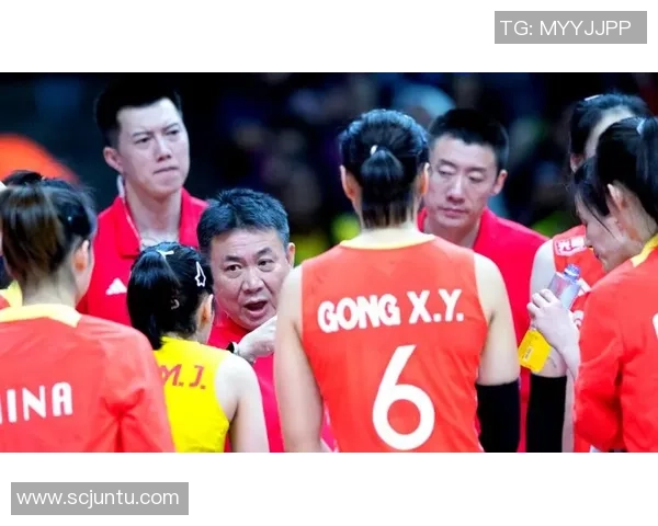 南京排球队的默契配合与战术分析探讨排球运动的魅力与团队精神