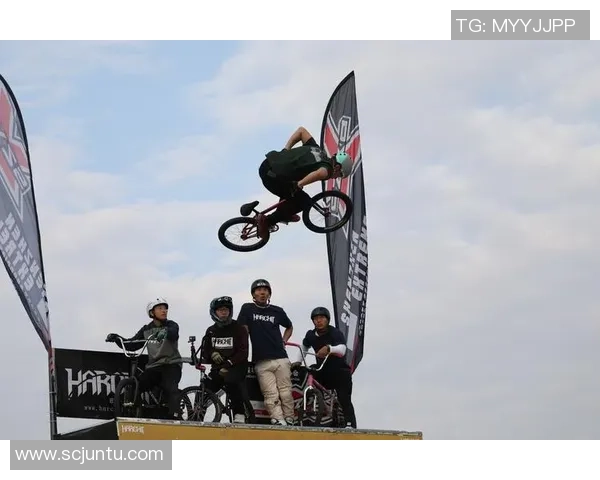 广州极限运动队在极限运动嘉年华中以100分稳居积分榜首位