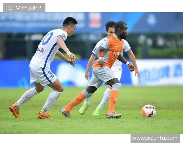 深圳足球队技术争议引发热议球迷与专家观点交锋分析